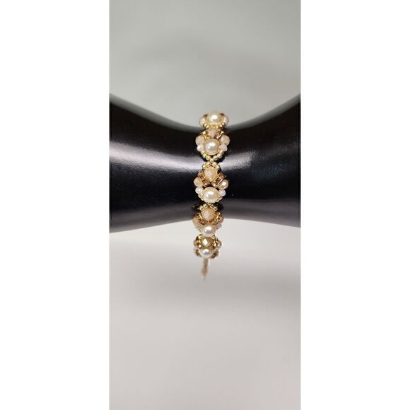 Handmade Beaded Jewelry by Ms. Lynda Bracelet - Picture 2 of 6